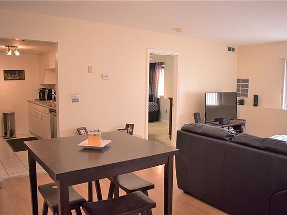 3rd image of 1139 1/2 Hartford Ave APT 7A