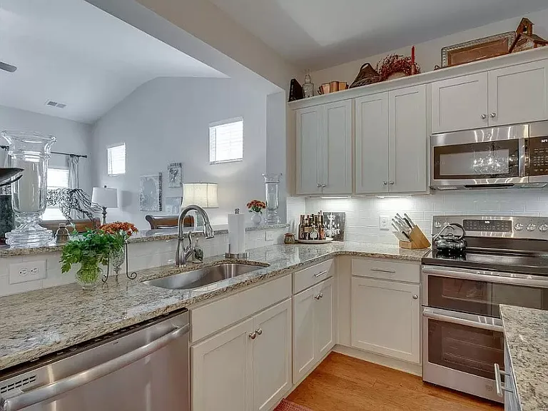 4105 Gracious Dr — Photo 5