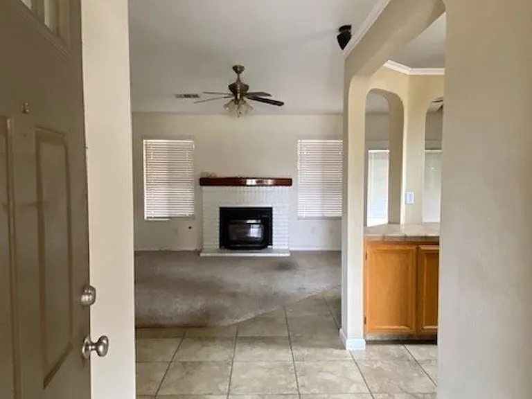 2832 S Teddy St — Photo 3