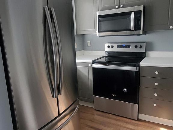 5th image of 4002 Parkcove Dr #14D