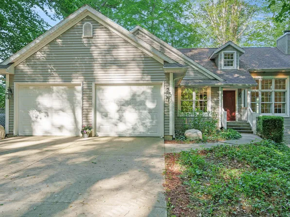 44448 County Road 681, Lawrence, MI 49064