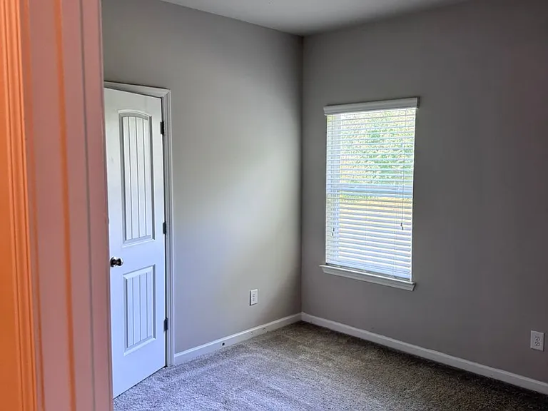 4499 Savannah Dr — Photo 13