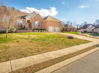 3349 Brookwood Rd, Mountain Brook, AL 35223