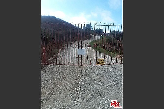 2nd image of 700 Pacific View Rd