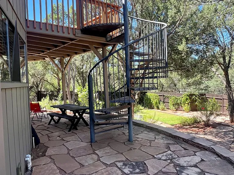 335 Foothills South Dr — Photo 16