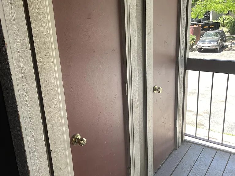 4501 Boardwalk Dr E #L — Photo 22