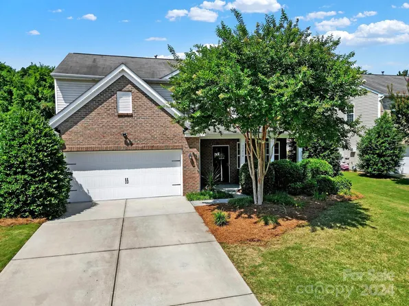 12418 Dove Meadow Dr, Charlotte, NC 28278