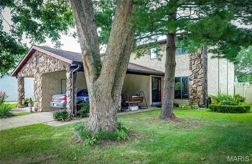 3 bed, 2.0 bath, 1643 sqft, $1,750 — Photo 4