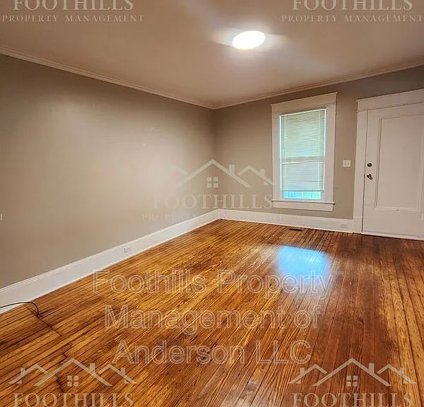120 Anderson Ave #B — Photo 3