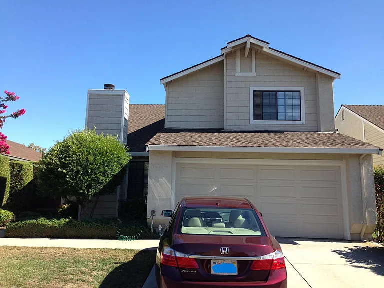 1466 Cresthaven Ln — Photo 1