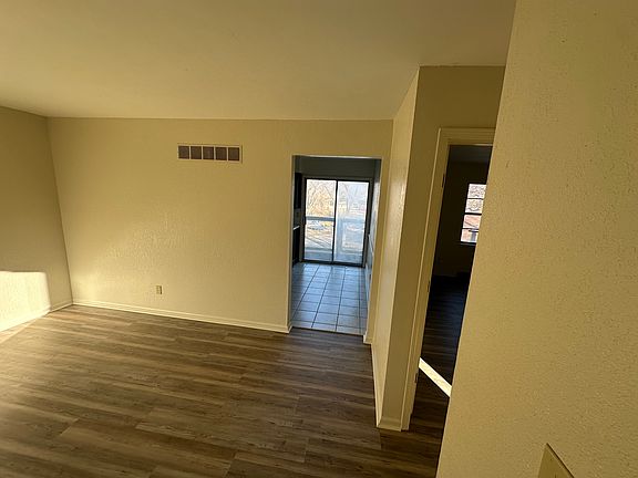 4th image of 5714 Waverly Ave