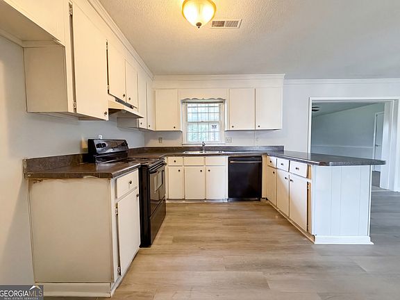 2nd image of 214 Cornell Dr