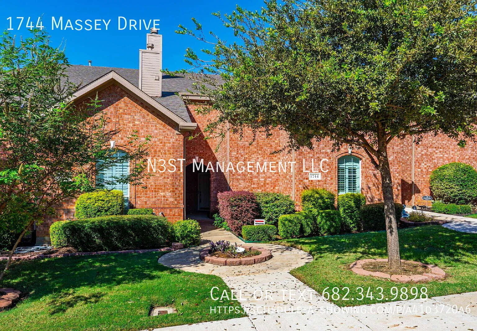 Spacious 3-Bedroom Townhome with Downstairs Primary Suite in a Desirable Lewisville Location! — Photo 1
