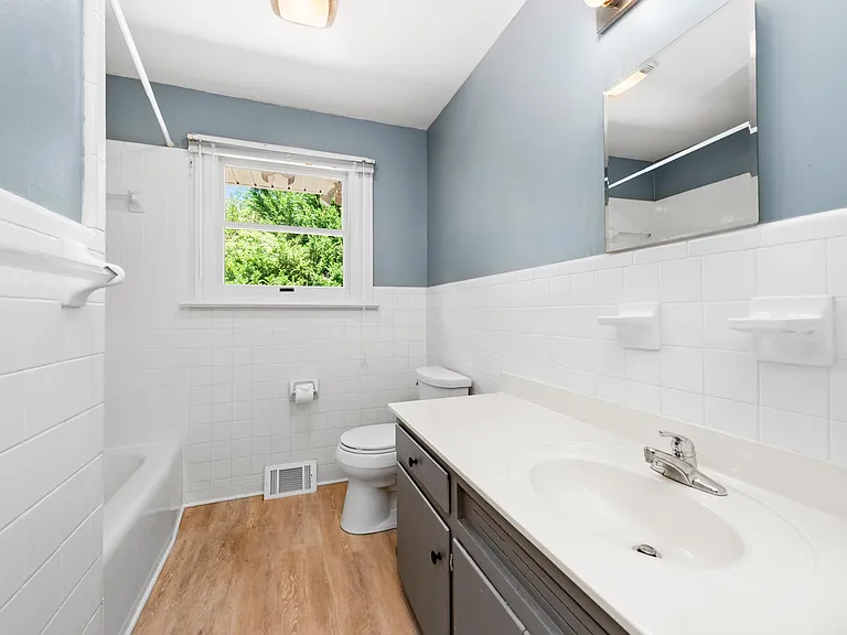 1111 Cherokee Dr — Photo 5