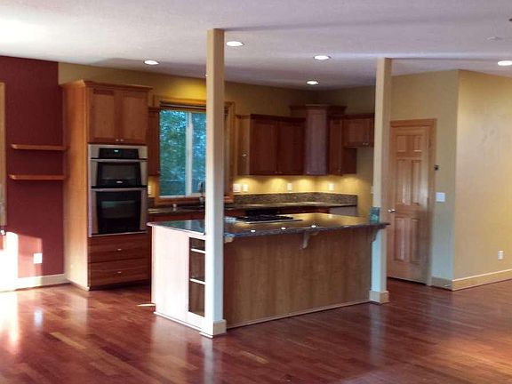 Gourmet Kitchen