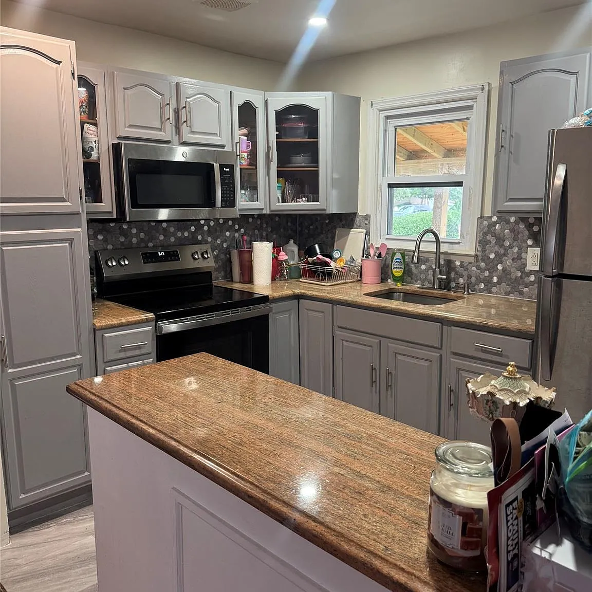 2 bed, 1.0 bath, 840 sqft, $2,500 — Photo 3