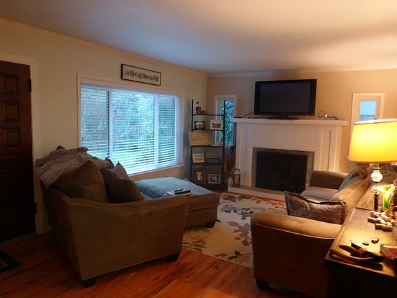 4th image of 12721 10th Ave NE