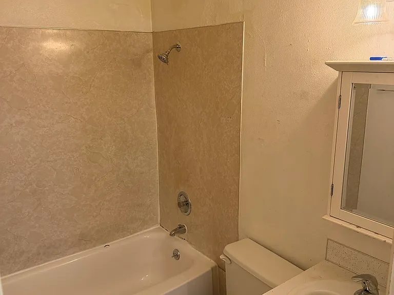 1350 Charnelton St #5 — Photo 6