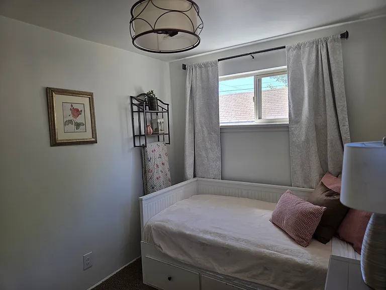 1037 Sunrise Blvd #1 — Photo 12