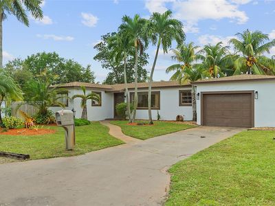 6950 SW 14th St, Pembroke Pines, FL, 33023