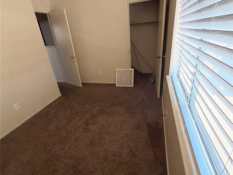 318 Gemini St — Photo 5