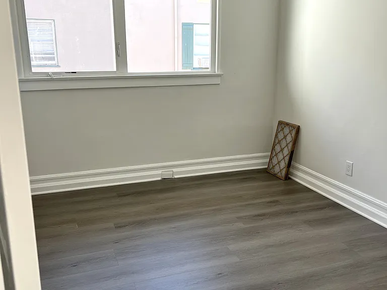 1239 E Harvard St #1 — Photo 4