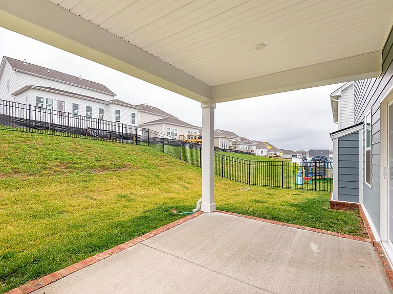 815 Dean Dr — Photo 34