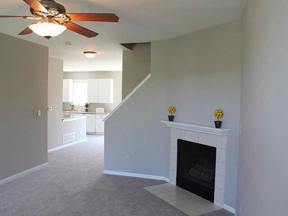 4th image of 4017 N Park Cir