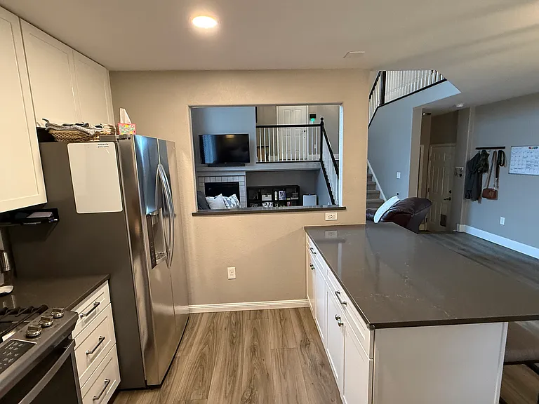 374 Willowick Cir — Photo 2