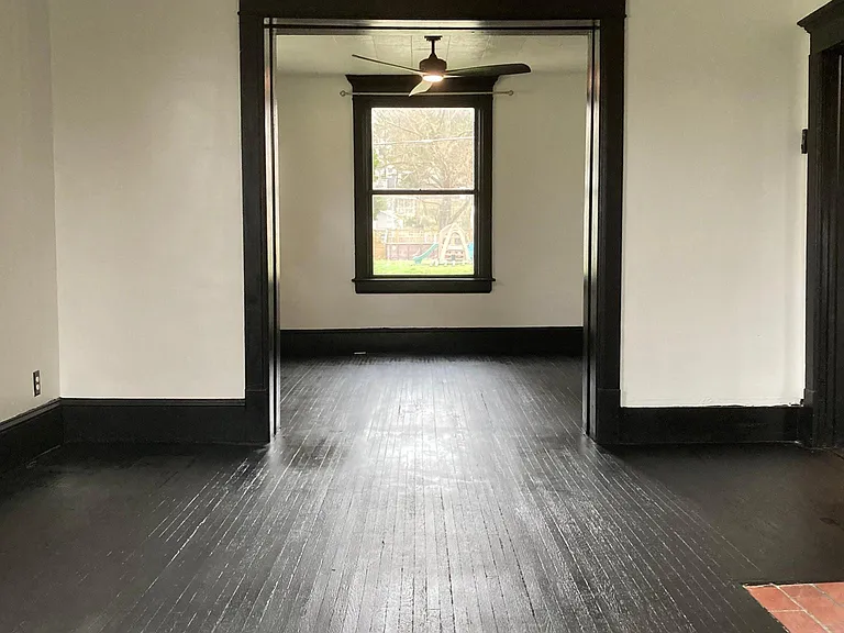 1024 Ohio St — Photo 5