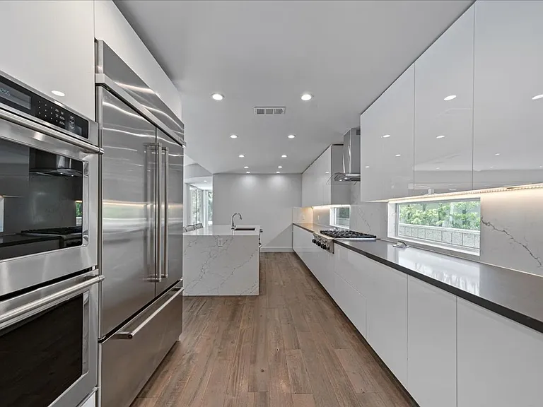 1455 S Castello Ave — Photo 11