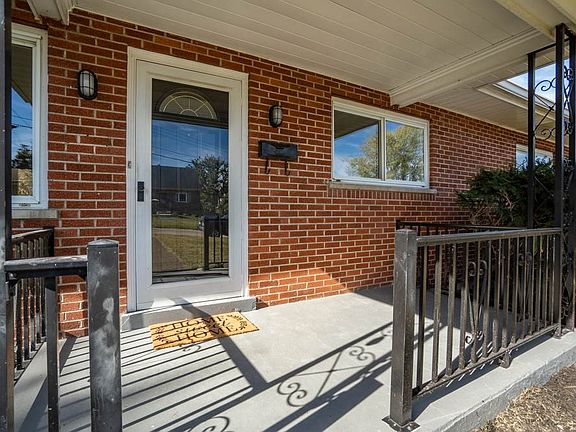 4th image of 415 Saint Jude Cir