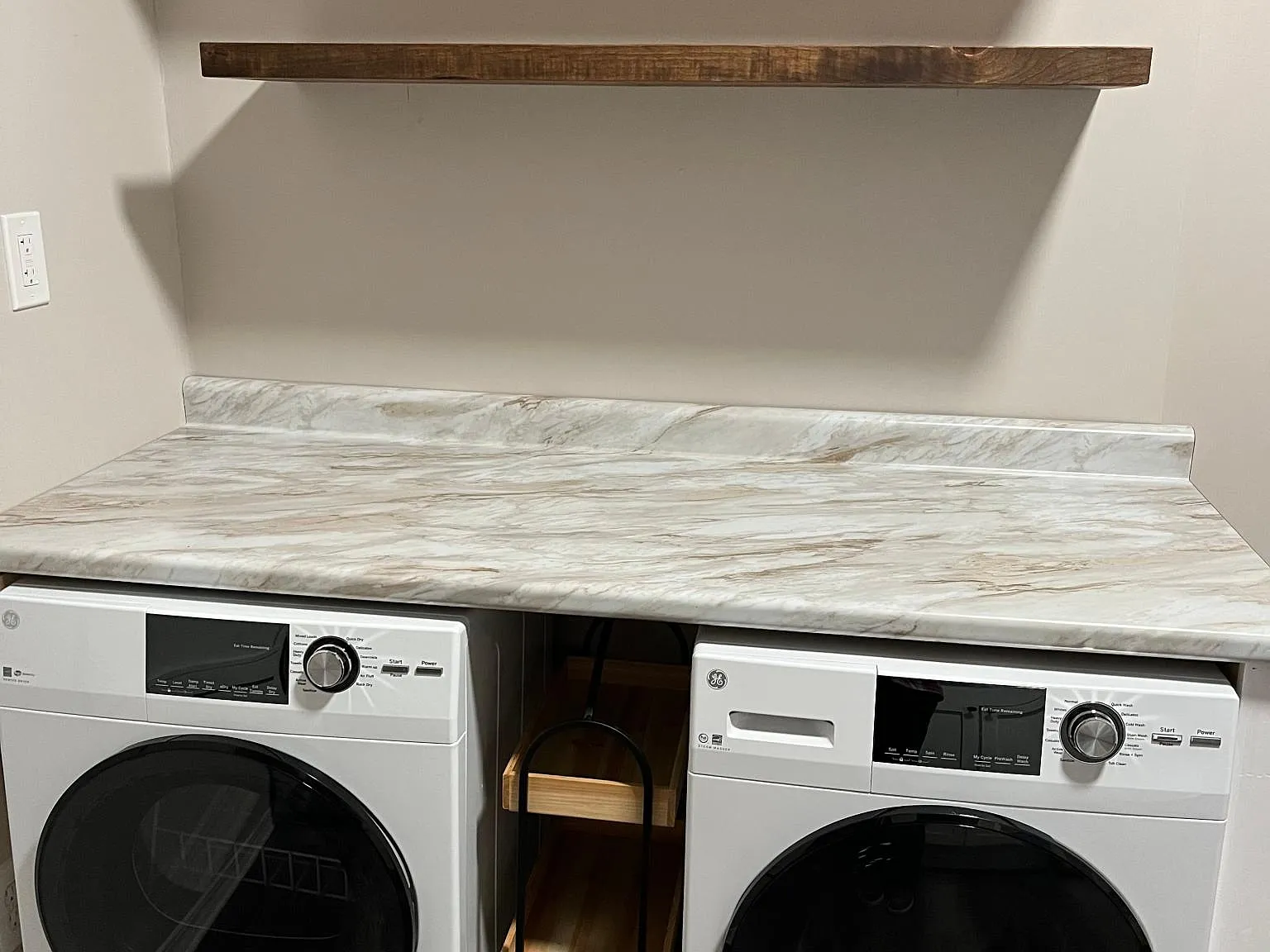 2149 W Clifton Ave — Photo 3