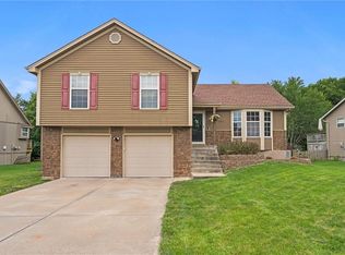 2132 SE 6th St, Lees Summit, MO 64063