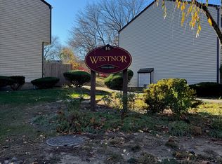 16 Donna Dr APT 21, Norwalk, CT 06854
