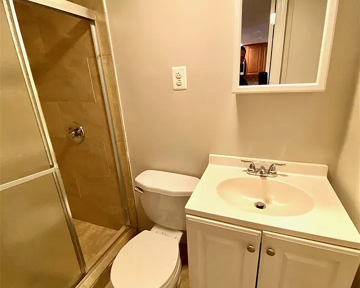 611 Bloomfield St #GRDN — Photo 8