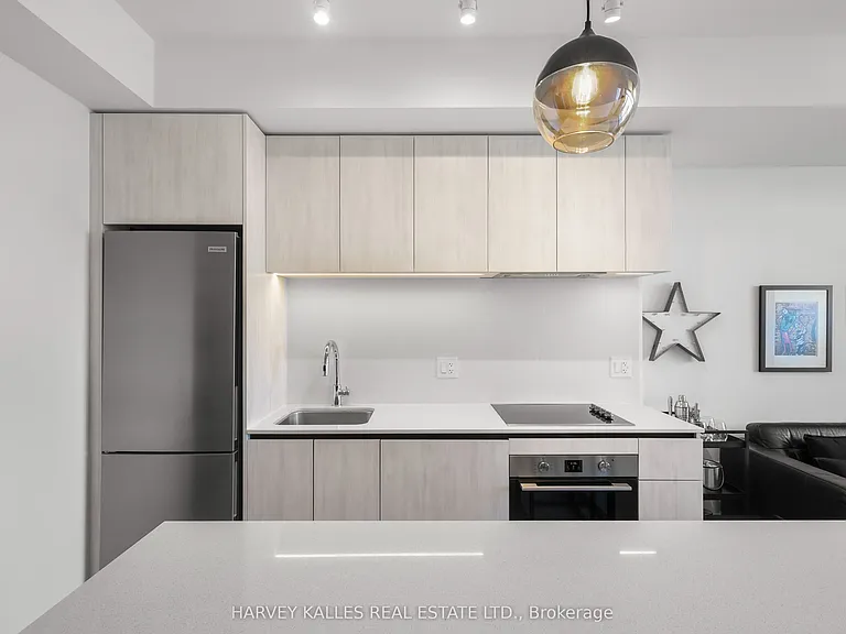 2495 Eglinton Ave W #609 — Photo 4