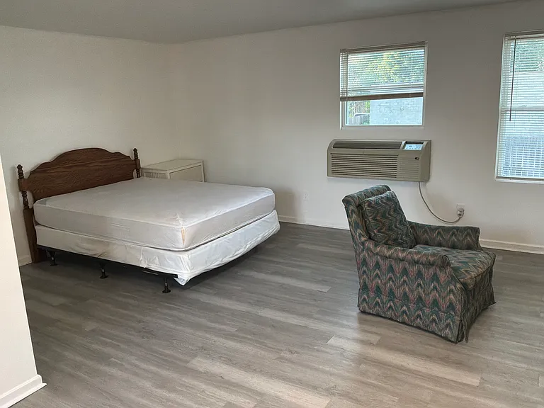 6640 Market St #12 — Photo 8