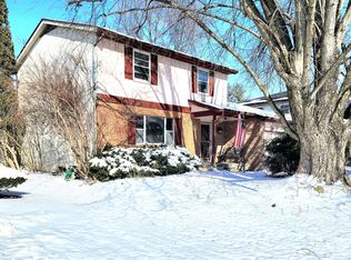 2208 Pine Knoll Ave, Columbus, OH 43229