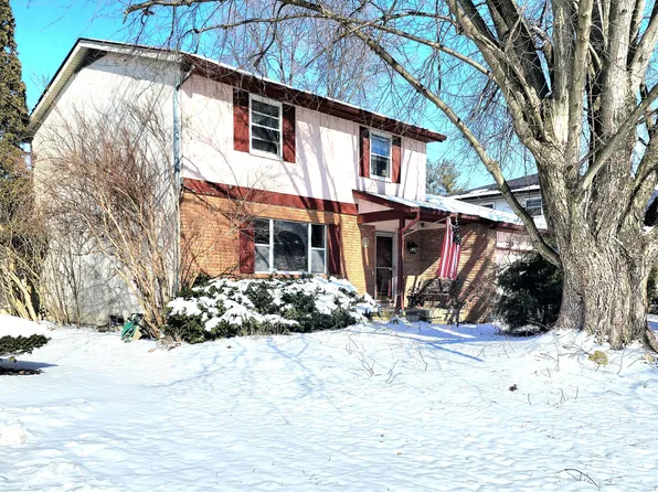 2208 Pine Knoll Ave, Columbus, OH 43229