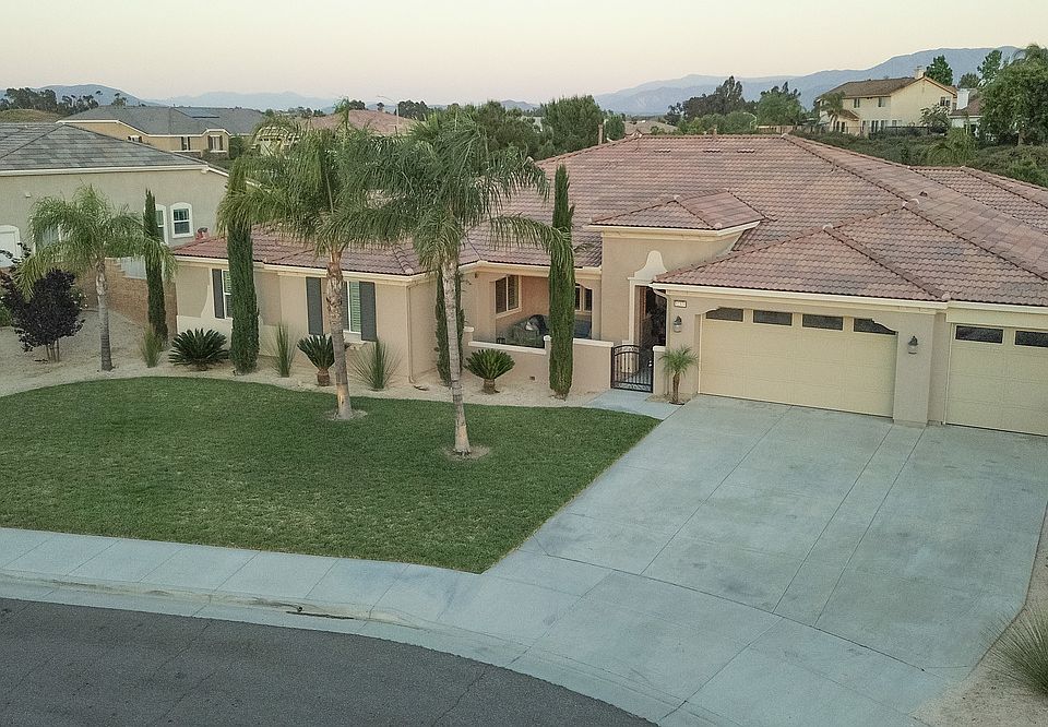 1st image of 32320 Saint Michel Ln