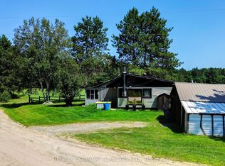 41 Aide Rd, Addington Highlands, ON K0L2M0