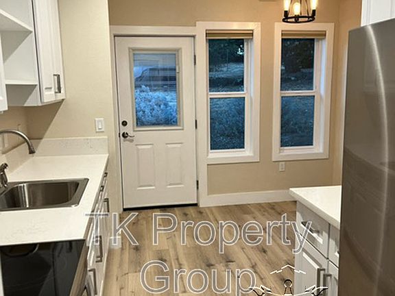 3rd image of 14741 Nutmeg Ct