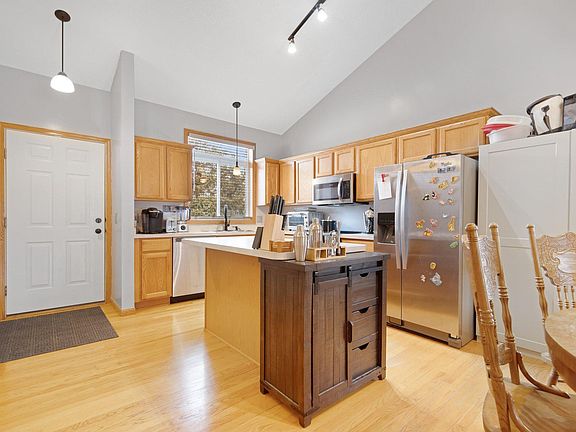 3rd image of 2230 Downing Ave
