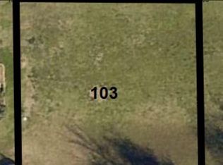 1612 Horseshoe Dr, Clarksville, TX 75426