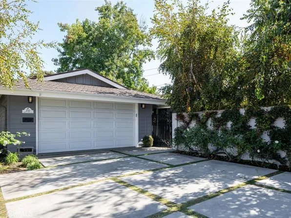 2043 N Capella Ct, Costa Mesa, CA 92626