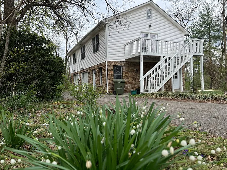 967 Lynchburg Tpke — Photo 1