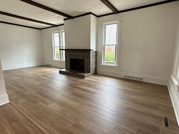 2nd image of 326 Sherman Ave