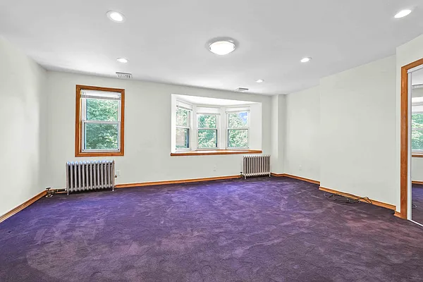 Living room, photo 2