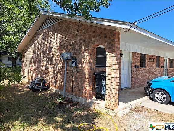 5th image of 211 W Dean Ave